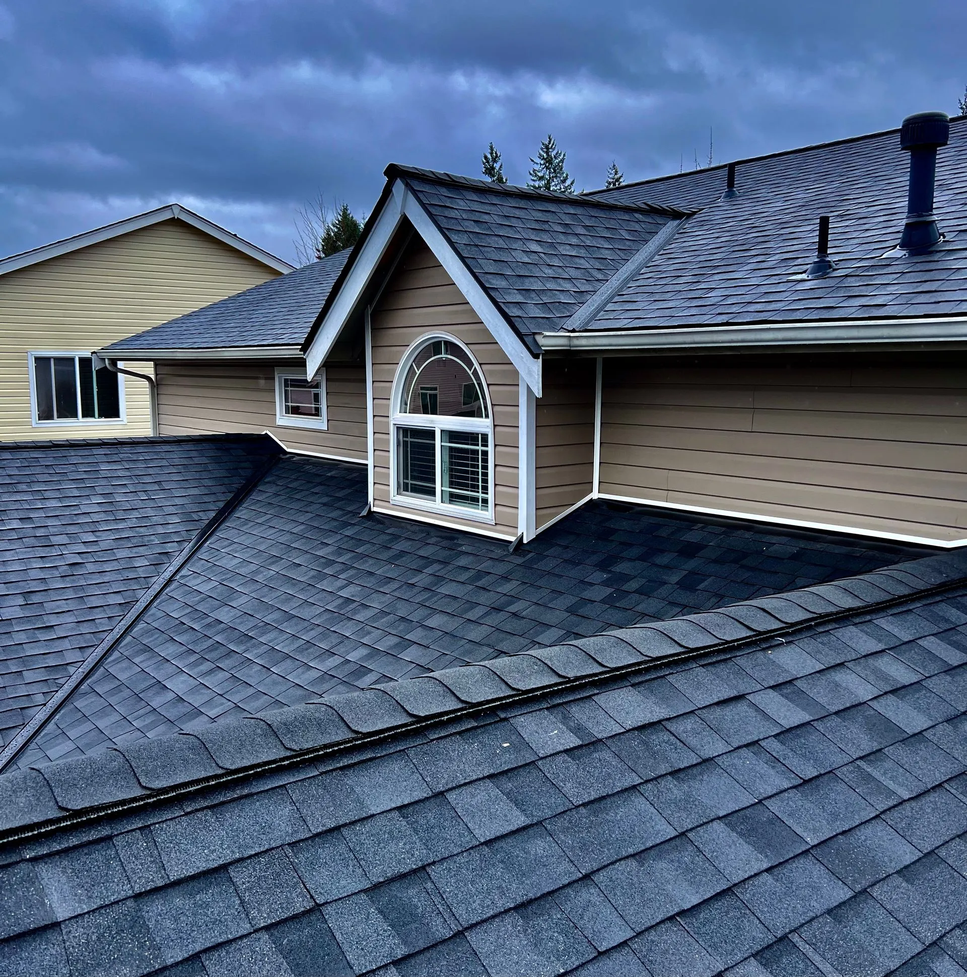 Recent roof install with architectural shingles